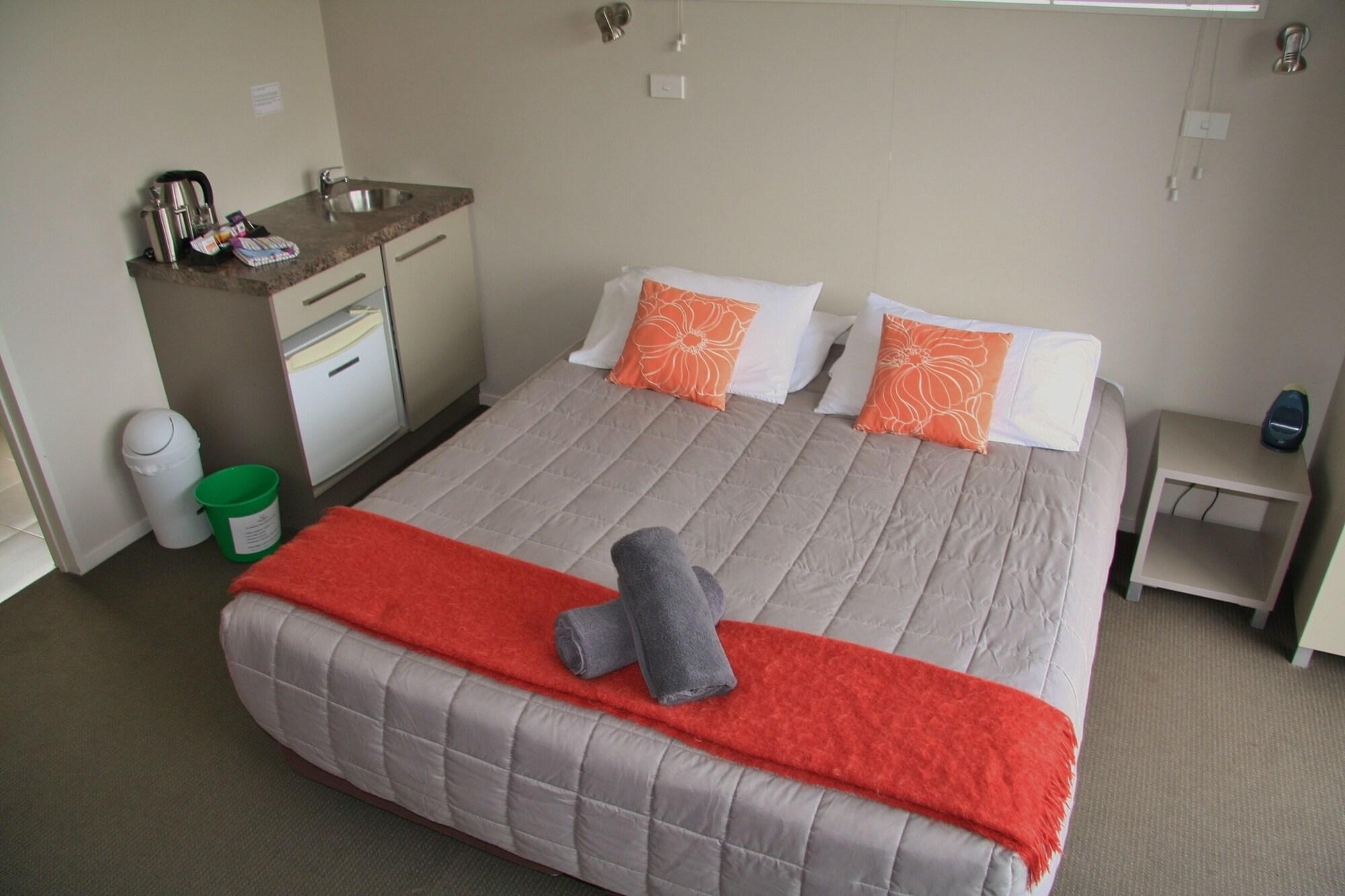 Taupo Debretts Spa Resort Luaran gambar A studio apartment in New Zealand